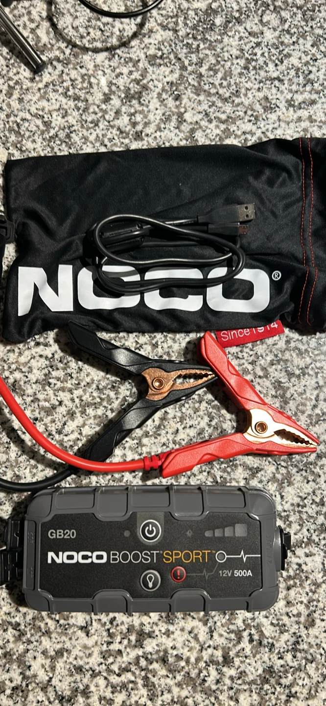 NOCO GB20 Boost Sport Jump Starter - photo 2