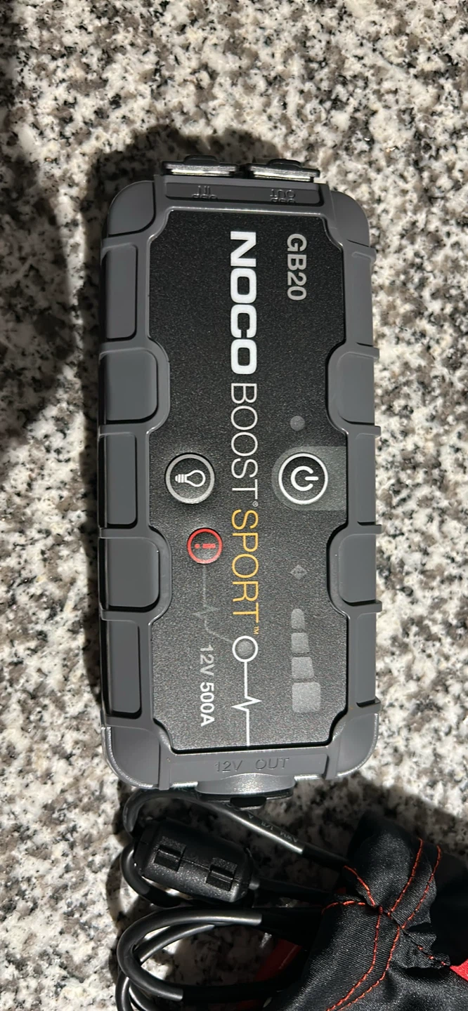 NOCO GB20 Boost Sport Jump Starter - photo 3