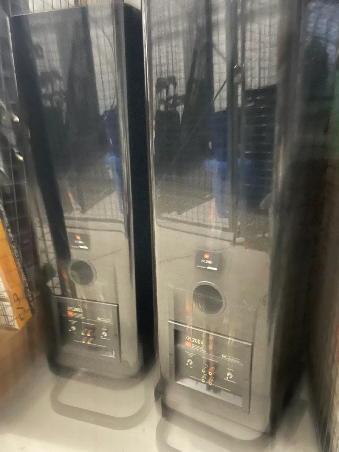 JBL XP200A Floor Standing Speakers - photo 3