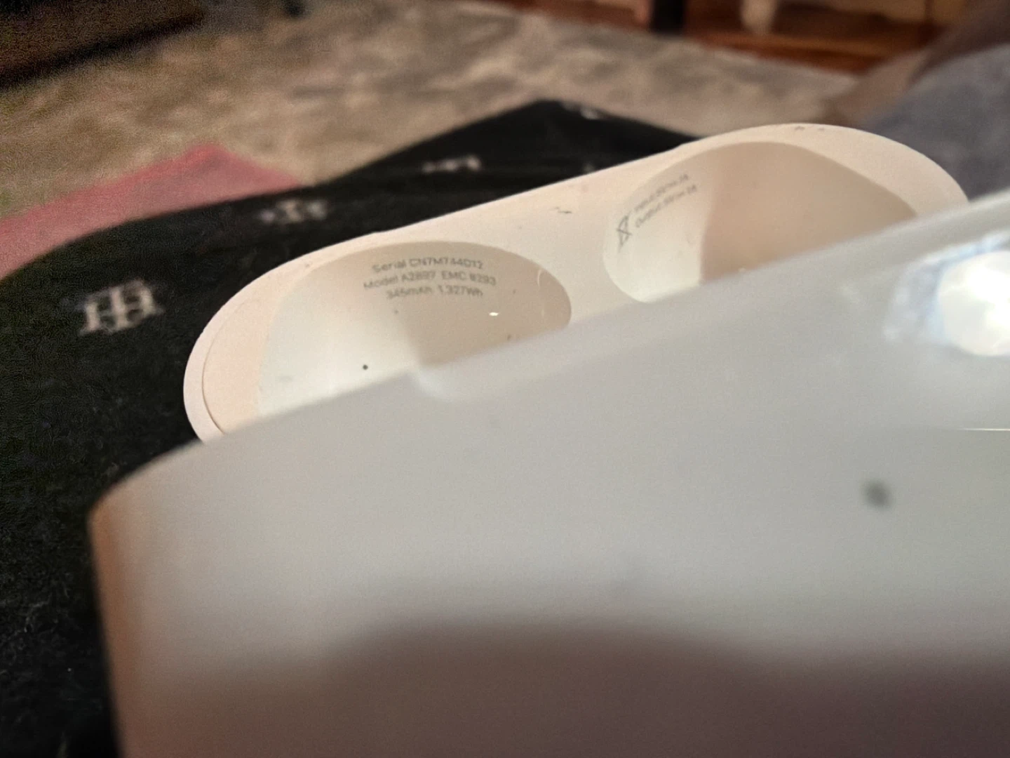 Apple AirPods Pro (1st Generation) - photo 4