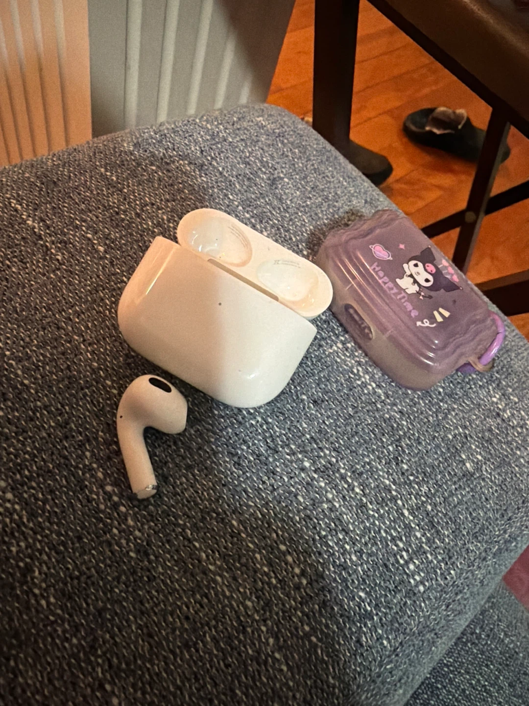Apple AirPods Pro (1st Generation) - photo 2