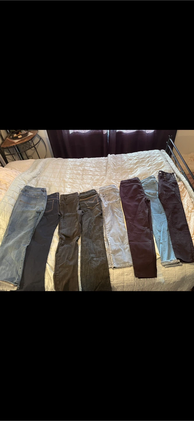 Bundle of 7 Pairs of Jeans - Size 7