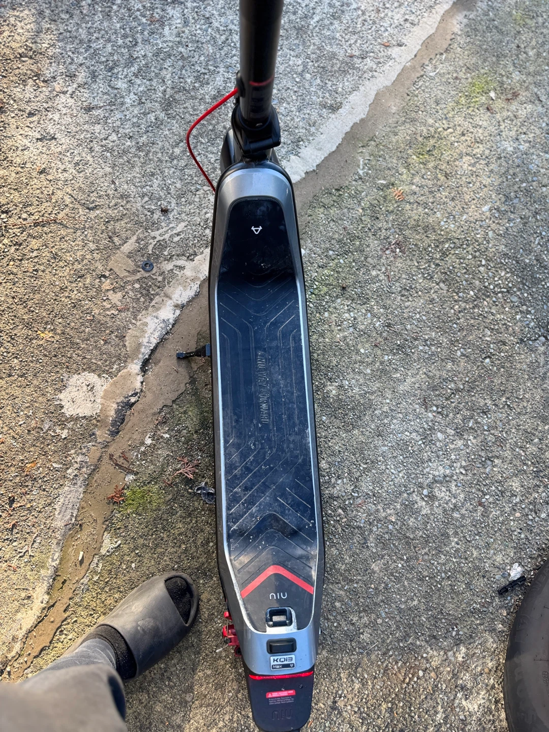 NIU KQi3 Max Electric Scooter - photo 2