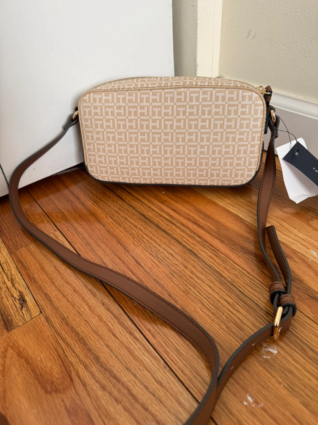 Tommy Hilfiger Monogram Camera Bag - photo 3