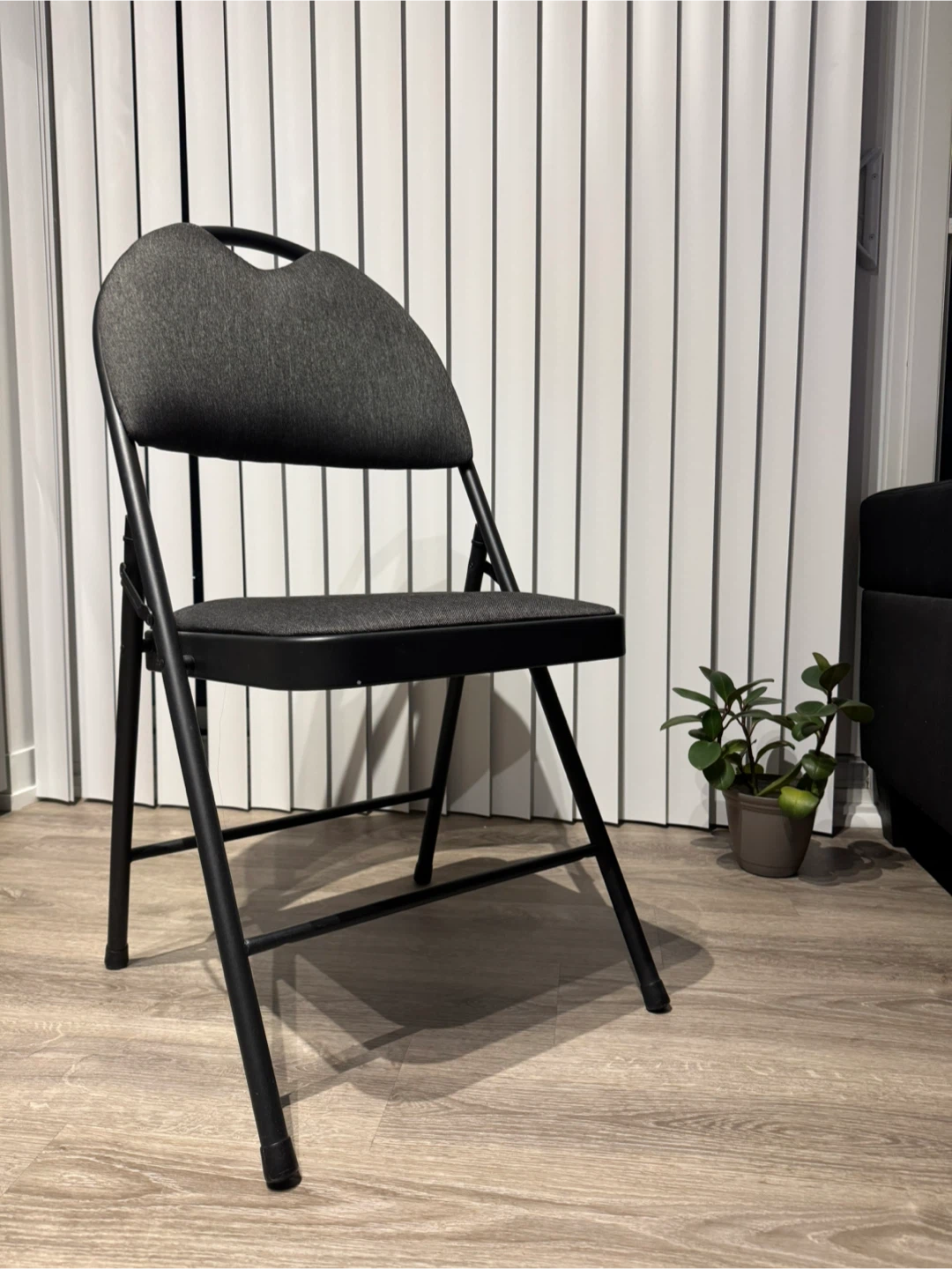 Folding Chair – Black