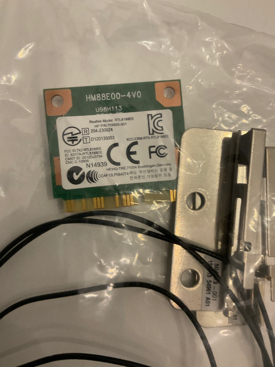HP Realtek RTL8188EE Wireless Card - photo 2