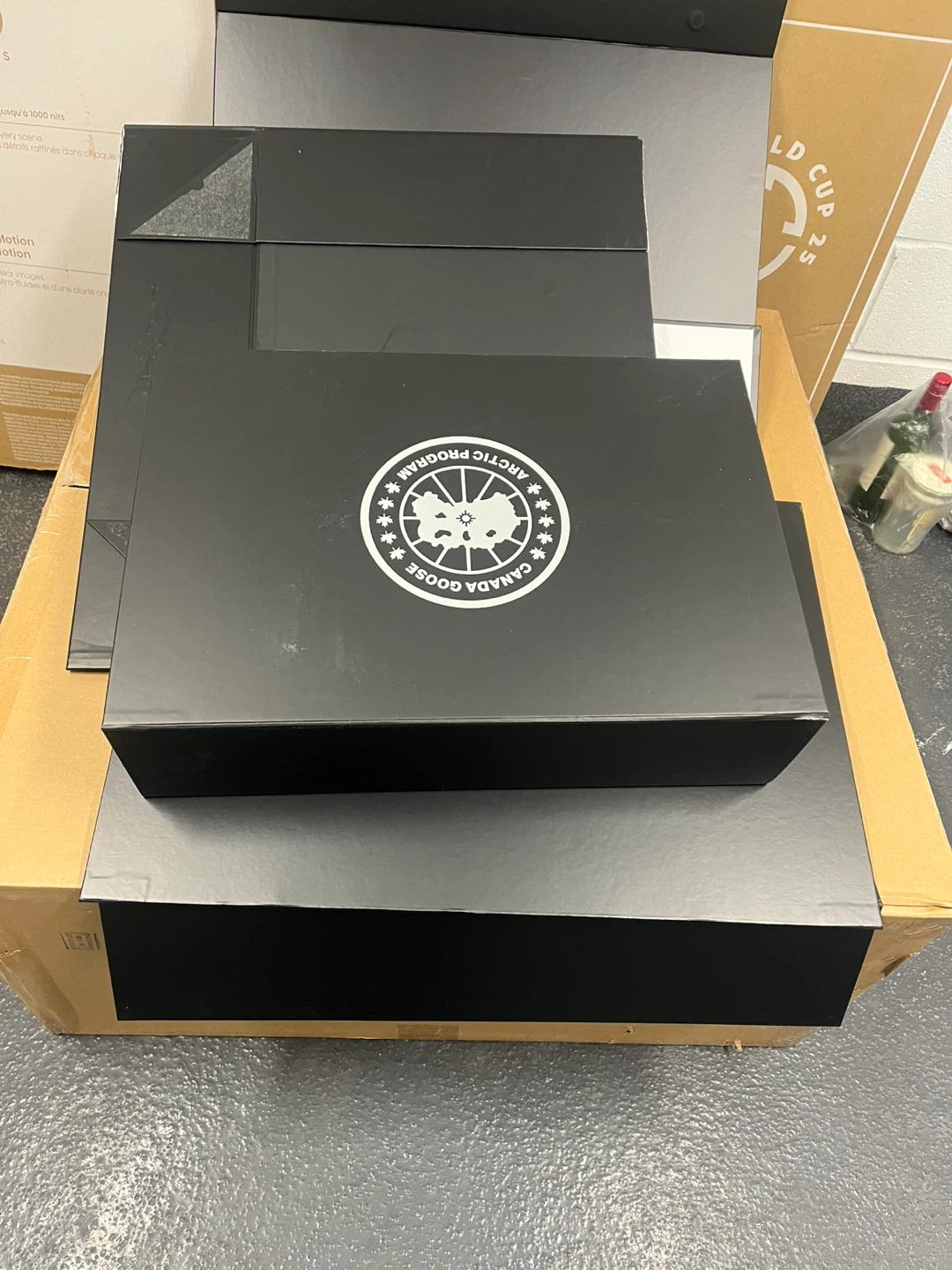 Canada Goose Arctic Program Black Folding Gift Box - photo 2