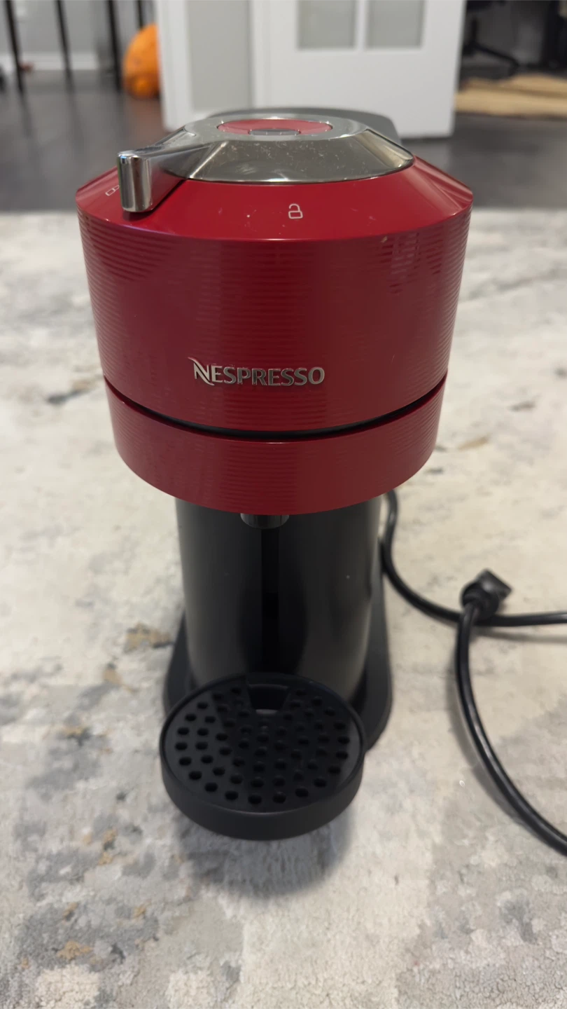 Nespresso Coffee Maker - photo 3