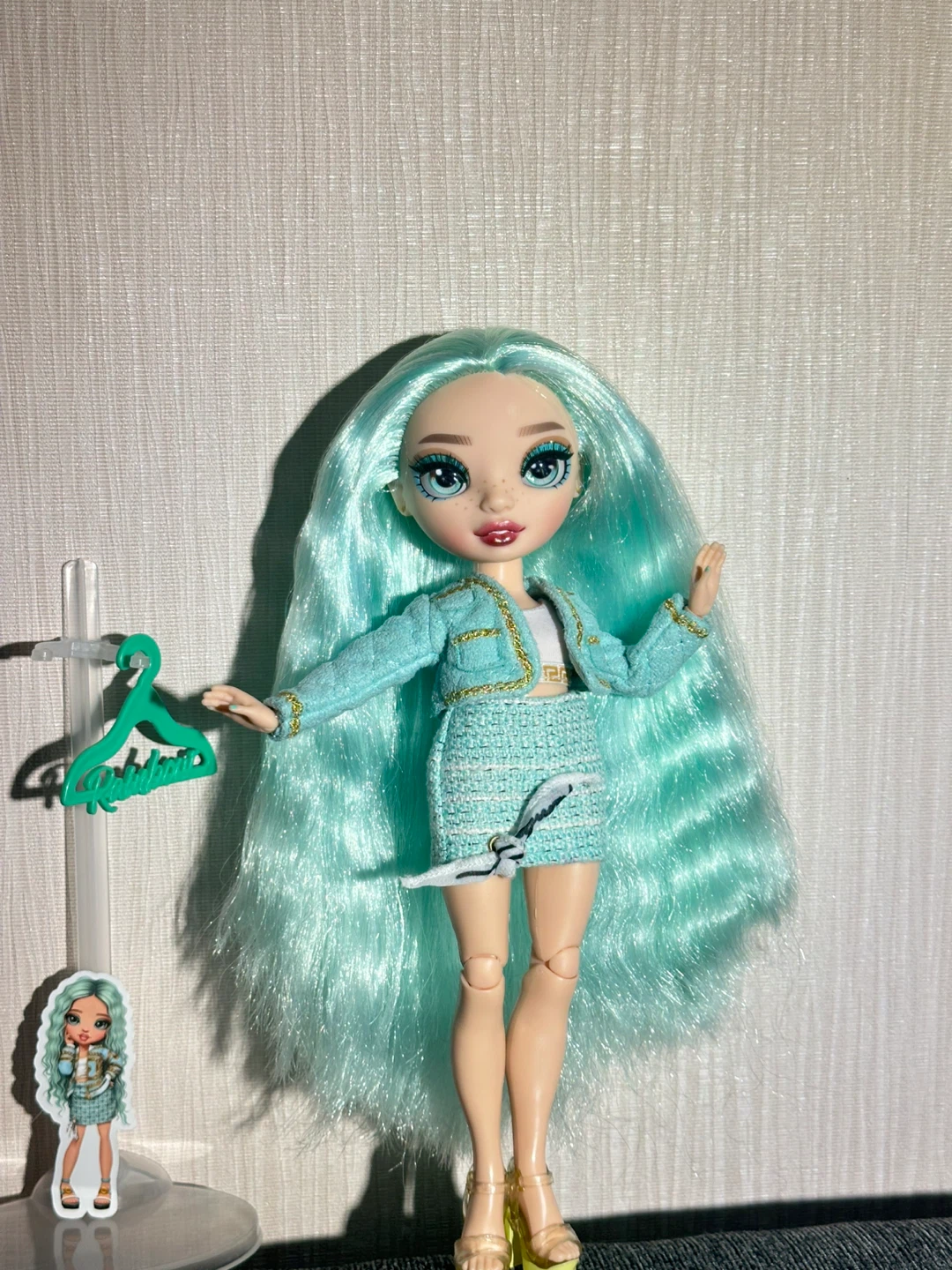 Rare Daphne Minton Rainbow High Doll - photo 4
