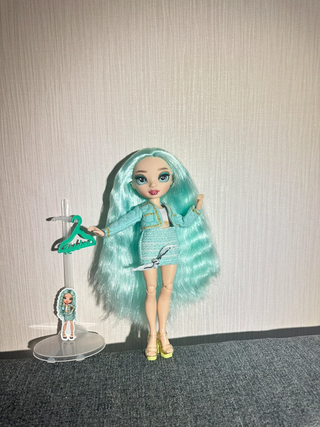 Rare Daphne Minton Rainbow High Doll - photo 2