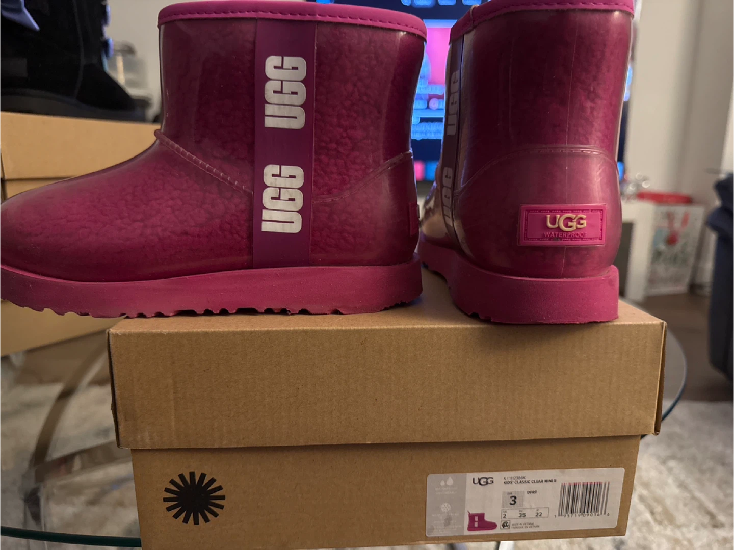UGG Kids Pink Clear Mini Boots Size 3 - photo 4
