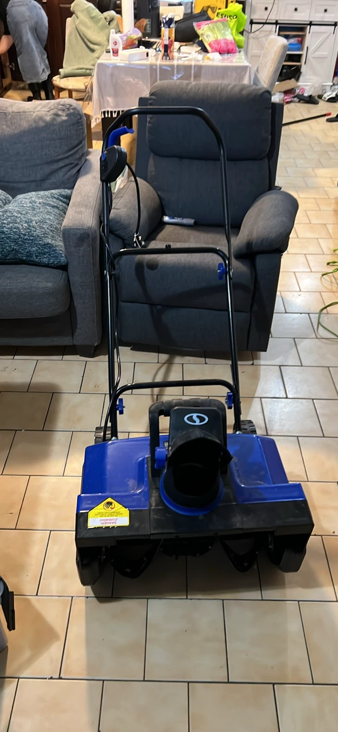 Snow Joe Ultra 18-inch Electric Snowblower