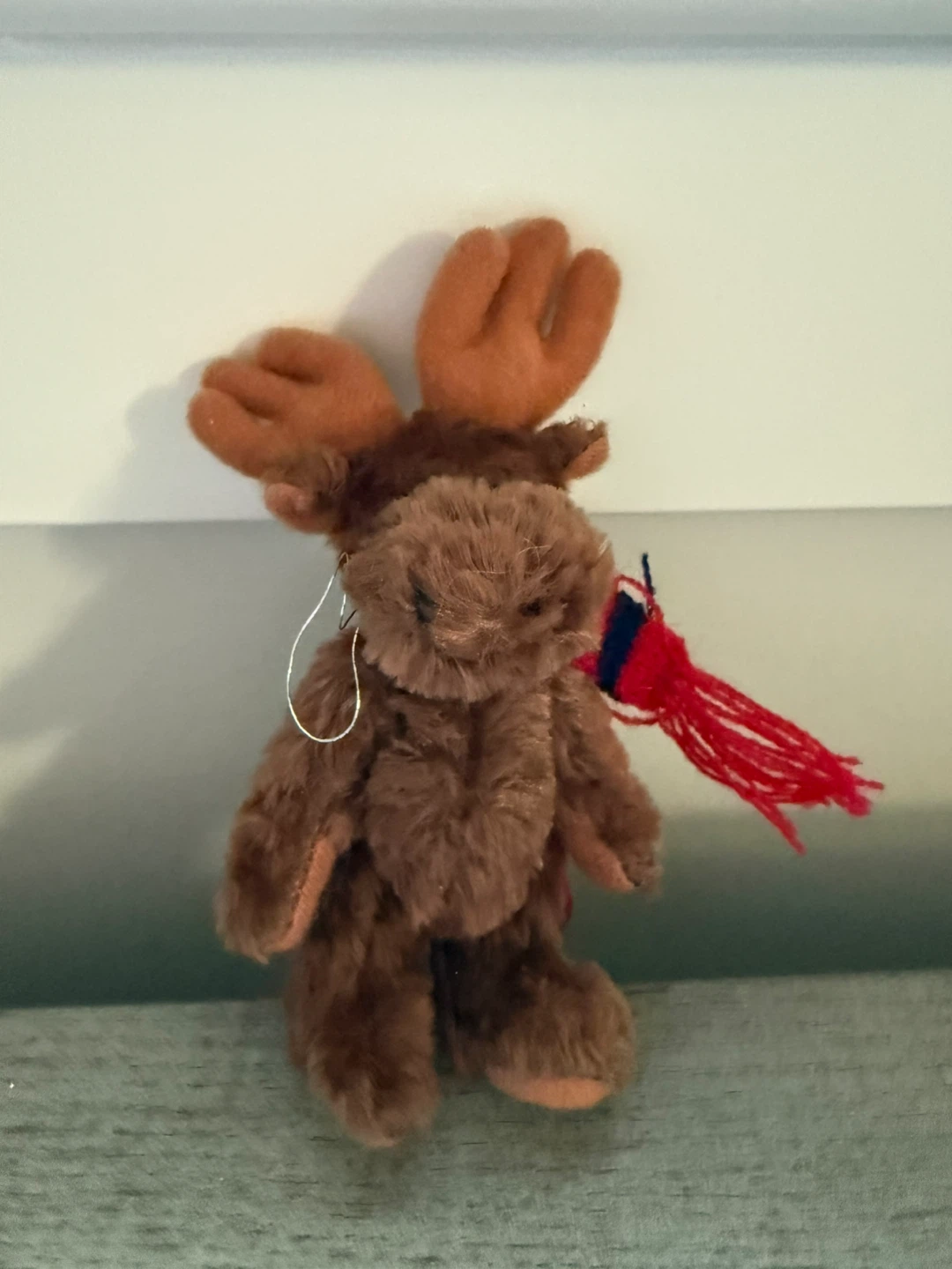 Small plush moose with scarf - photo 5