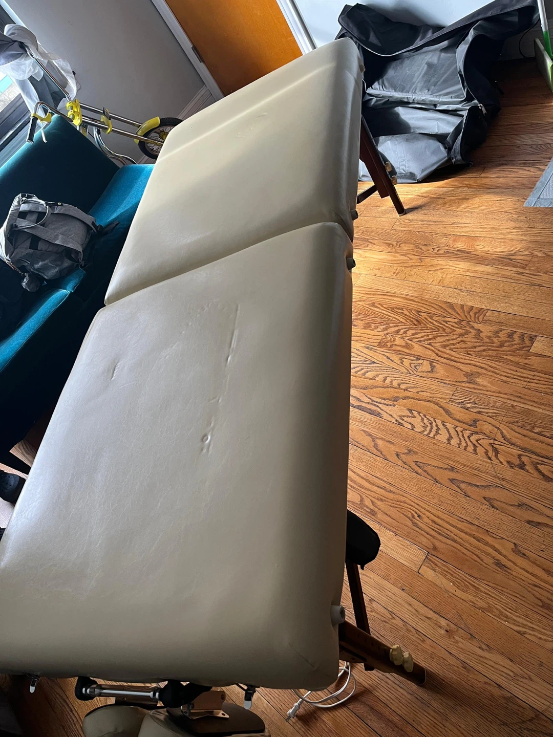 Master 30" Therma-Top Portable Massage Table #28237