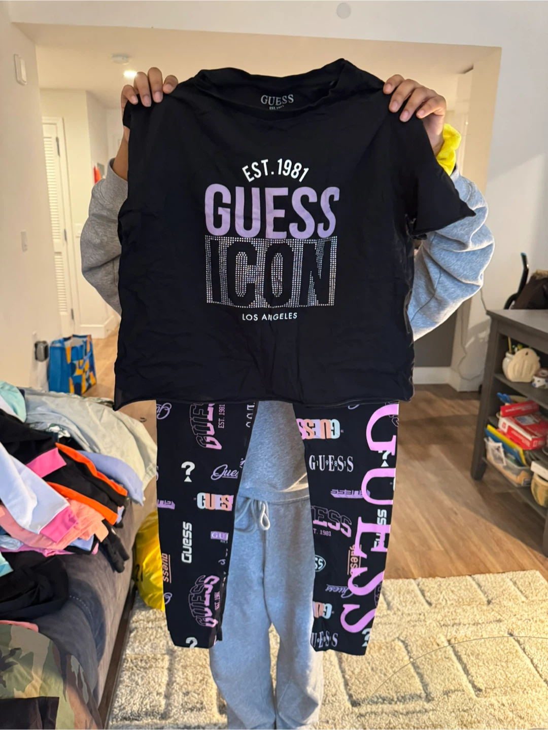 Guess Icon T-Shirt and Leggings Set Girls 14-16 - photo 2