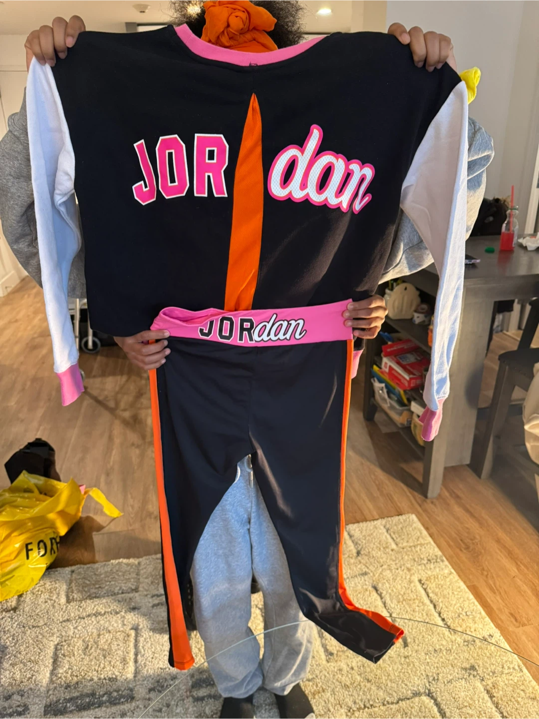 Jordan  jogging Set Size14-16 - photo 2