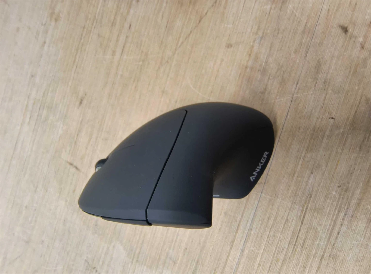 Anker 2.4G Ergonomic Optical Mouse - photo 3