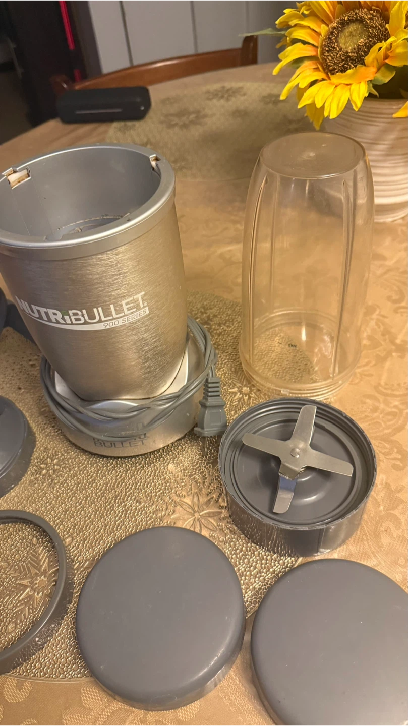 NutriBullet 900 Series Blender - photo 4