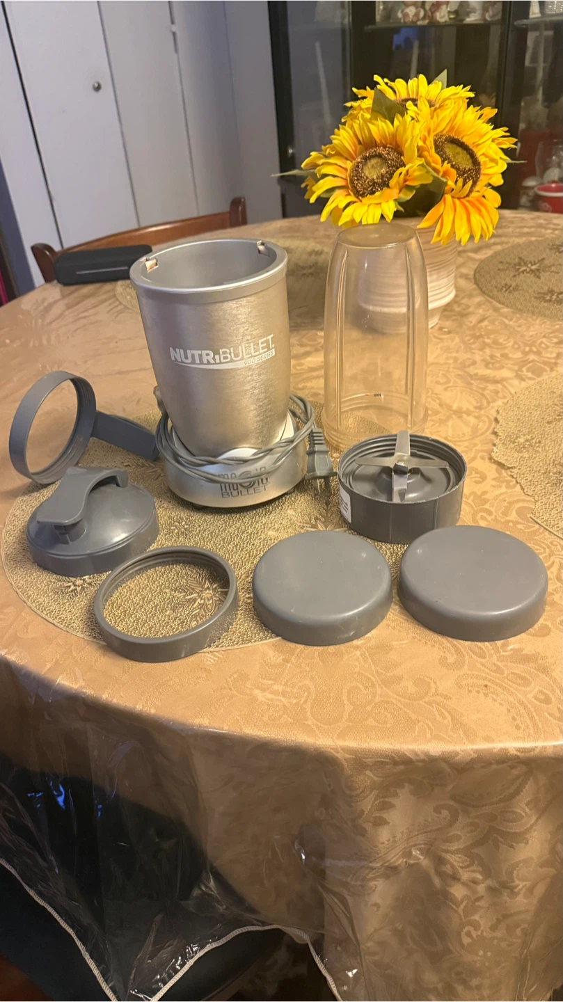 NutriBullet 900 Series Blender