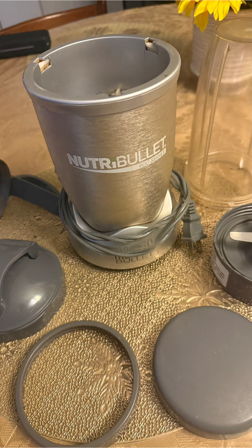 NutriBullet 900 Series Blender - photo 2