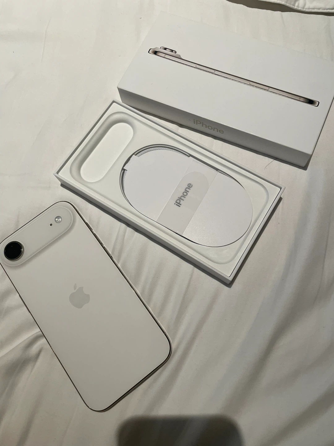 Apple i phone 17 Air 256GB light gold