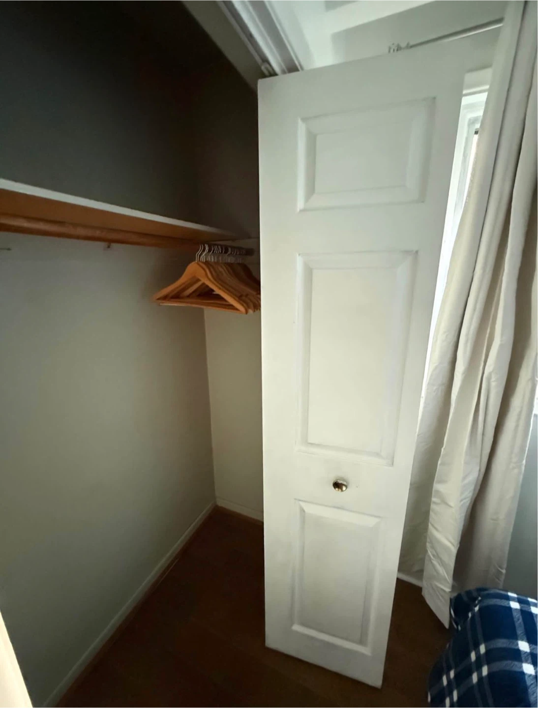 Room For Rent (READ DESCRIPTION) - photo 2