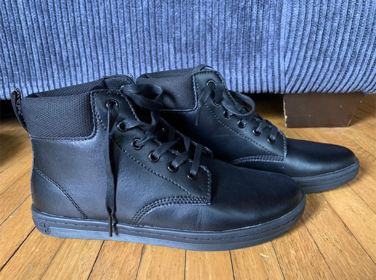 BNIB Dr. Martens - size 8 - photo 5