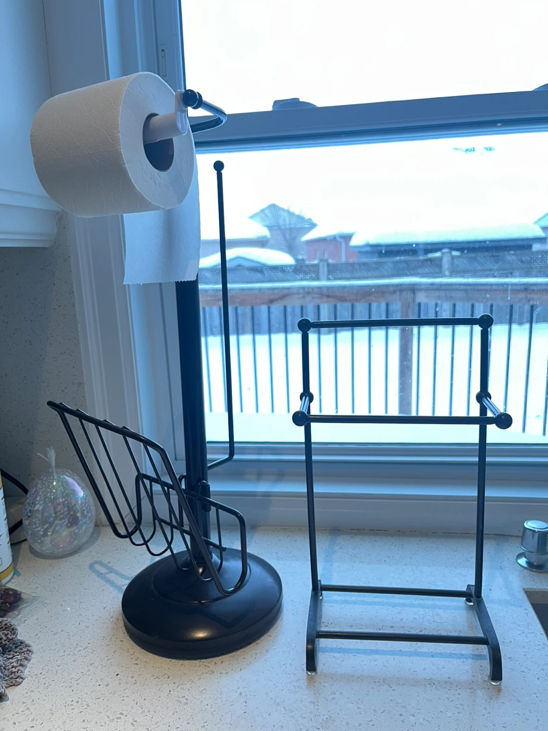 Metal Toilet Paper Rack and hand towel holder - photo 4