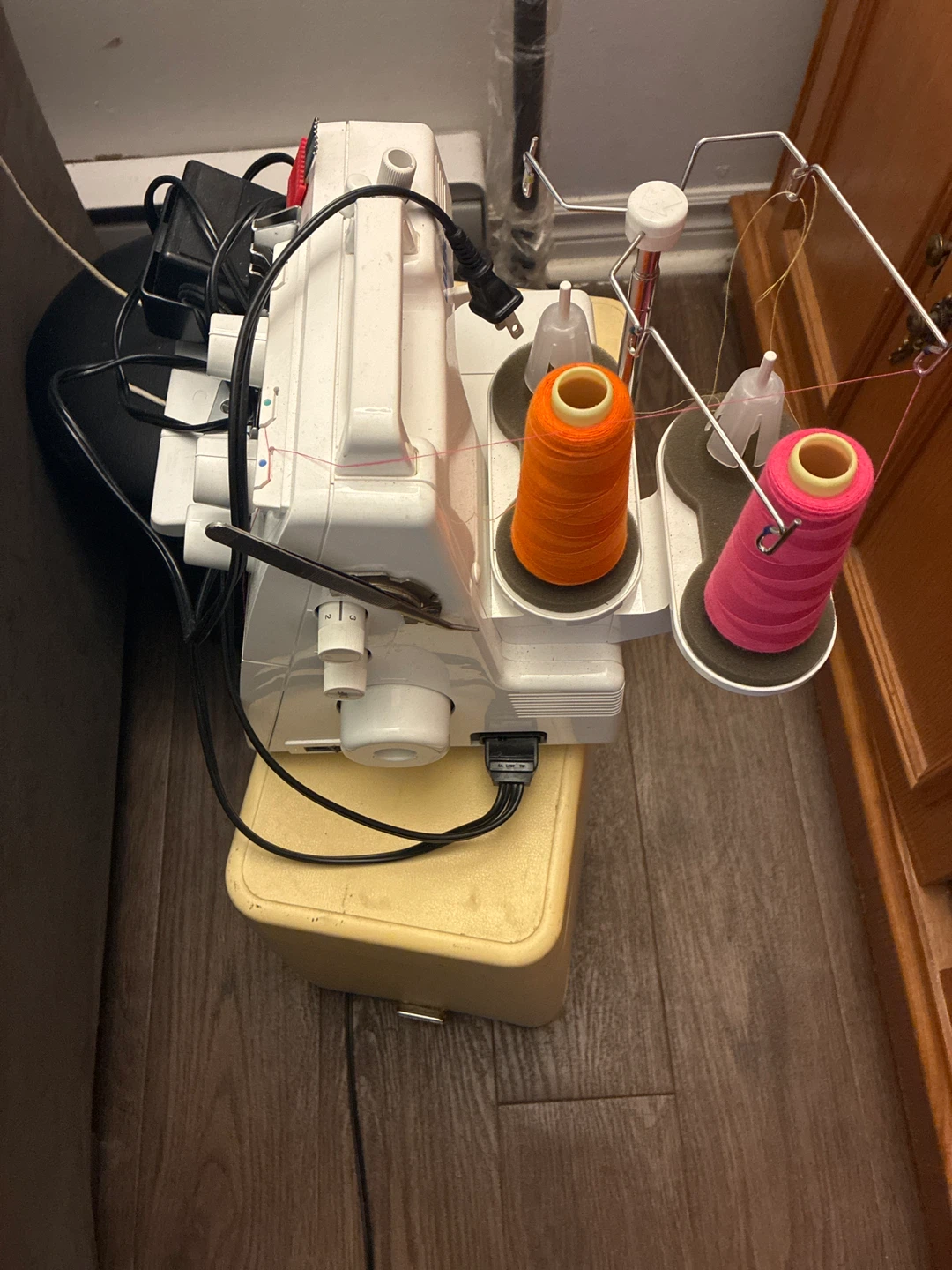 Juki MCS-1500N Cover Stitch Serger Sewing Machine - photo 2
