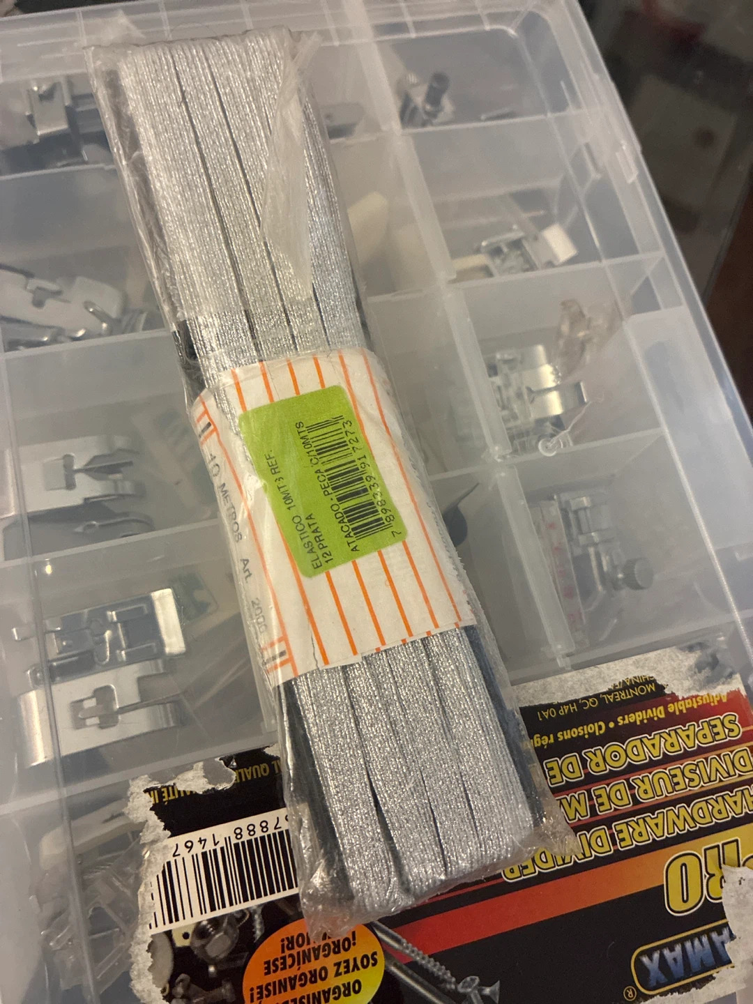 Sewing Notions and Zippers Bundle - photo 2
