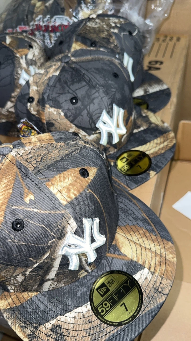 New Era 59FIFTY New York Yankees Camo Fitted Hat Size 7 3/8 - photo 3