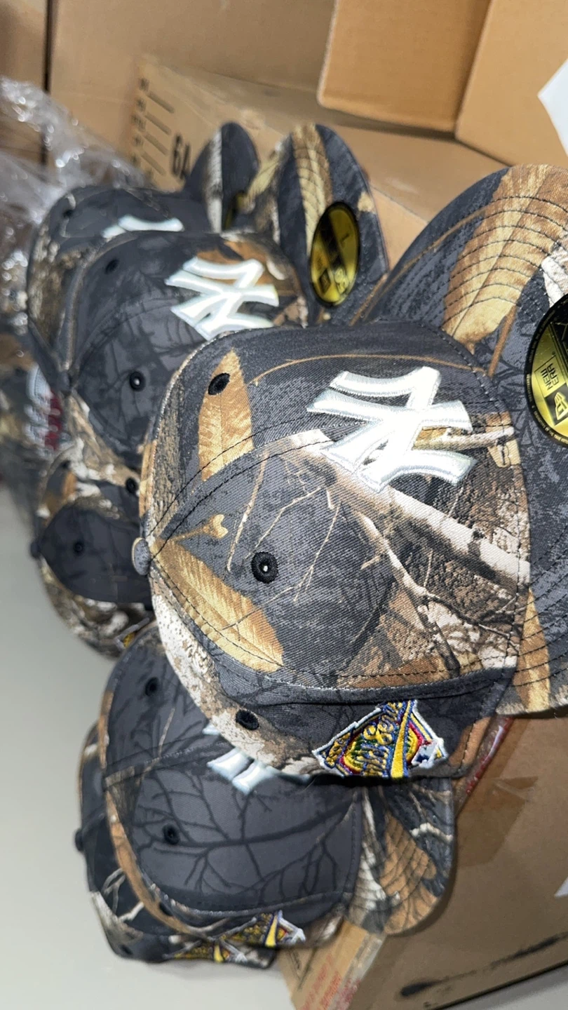 New Era 59FIFTY New York Yankees Camo Fitted Hat Size 7 3/8 - photo 2