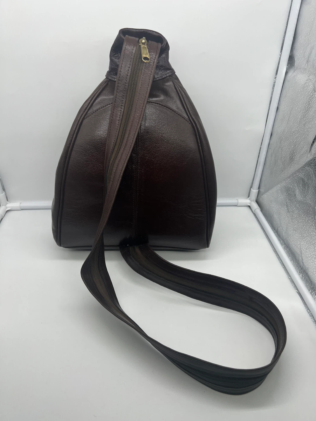 NADINE VINTAGE Made in Argentina Leather Backpack Sling Bag - photo 4