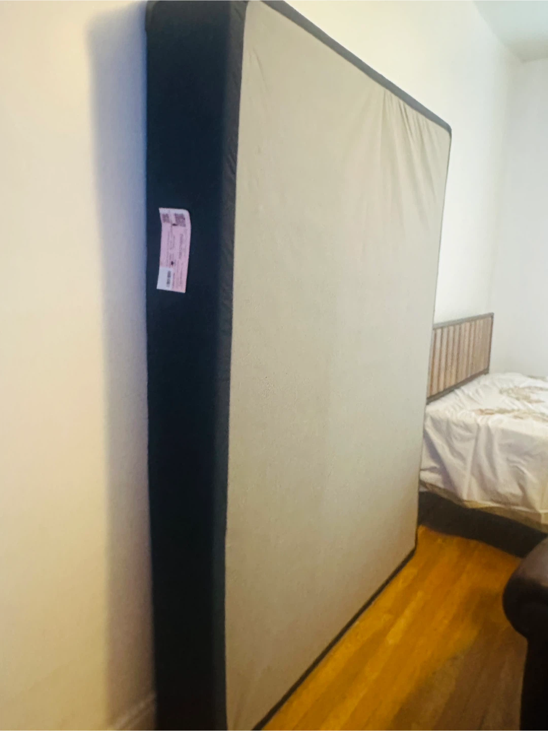 9” Standard Prolile Box Spring - Queen Setra Bran - photo 2
