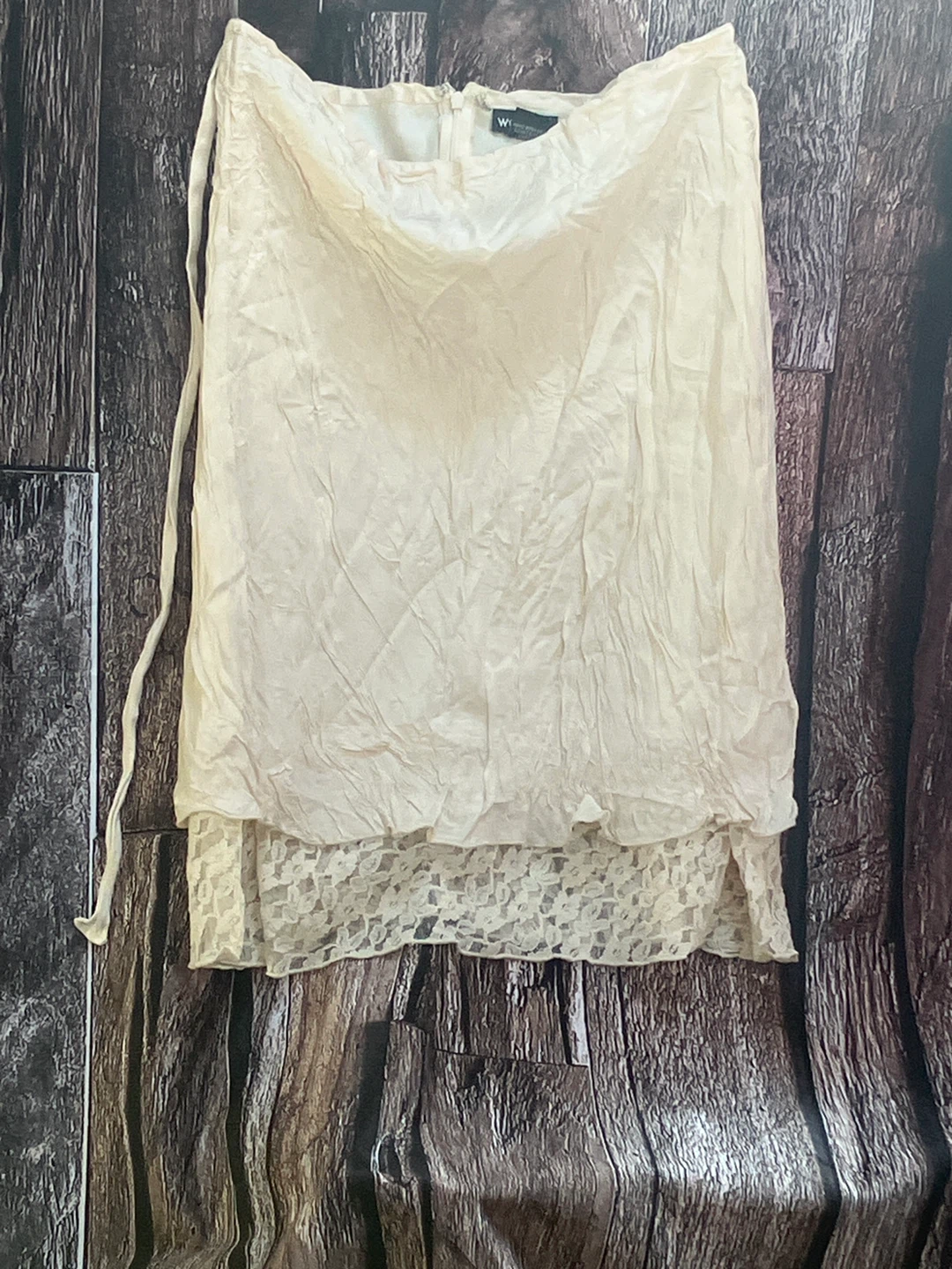 Beige textured skirt with Lace Trim