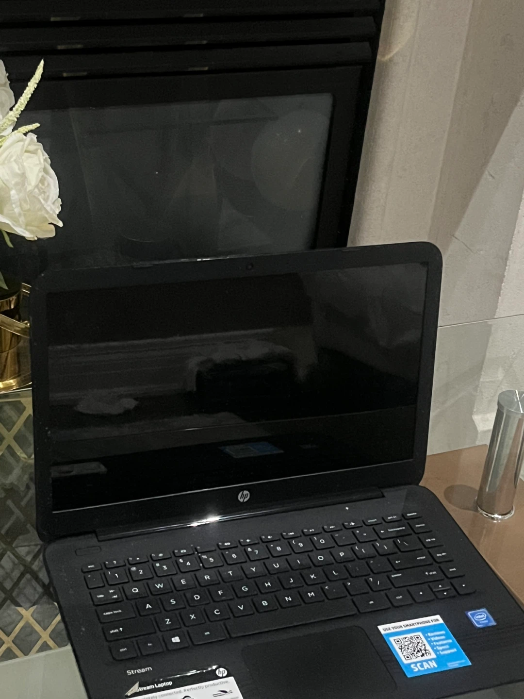 HP Stream Laptop - photo 2