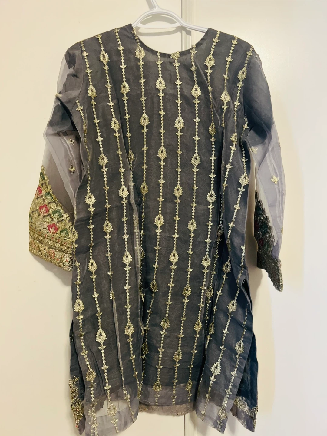 Embroidered Grey Kurti with Dupatta with Gharara - photo 5
