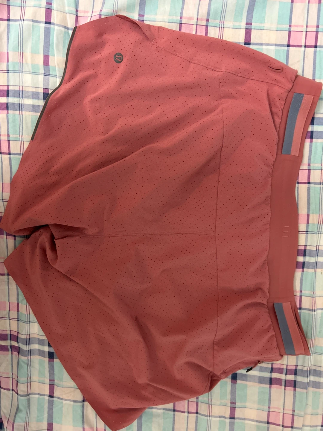 Lululemon Athletic Shorts - Dusty Rose 5 inches large - photo 2