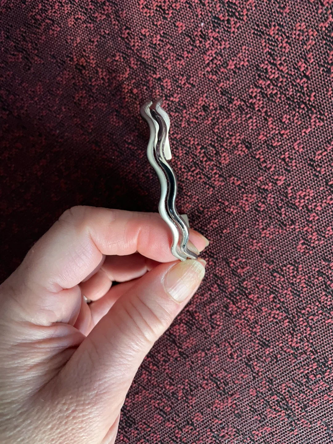 Silver Tone Wavy Bangle Bracelet - photo 2