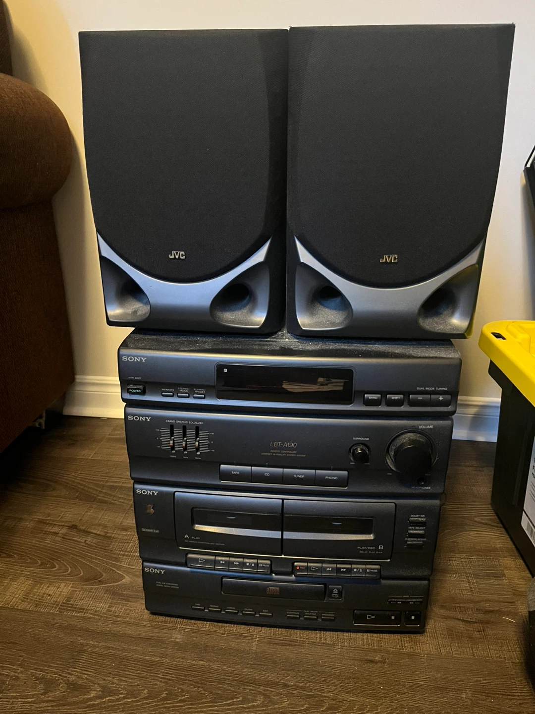 Sony LBT-A190 Stereo System with JVC SP-D301 Speakers