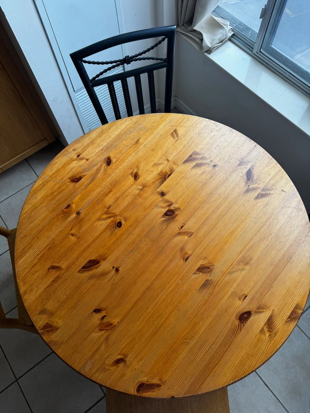 Wooden Round Dining Table with 4 Chairs - photo 2