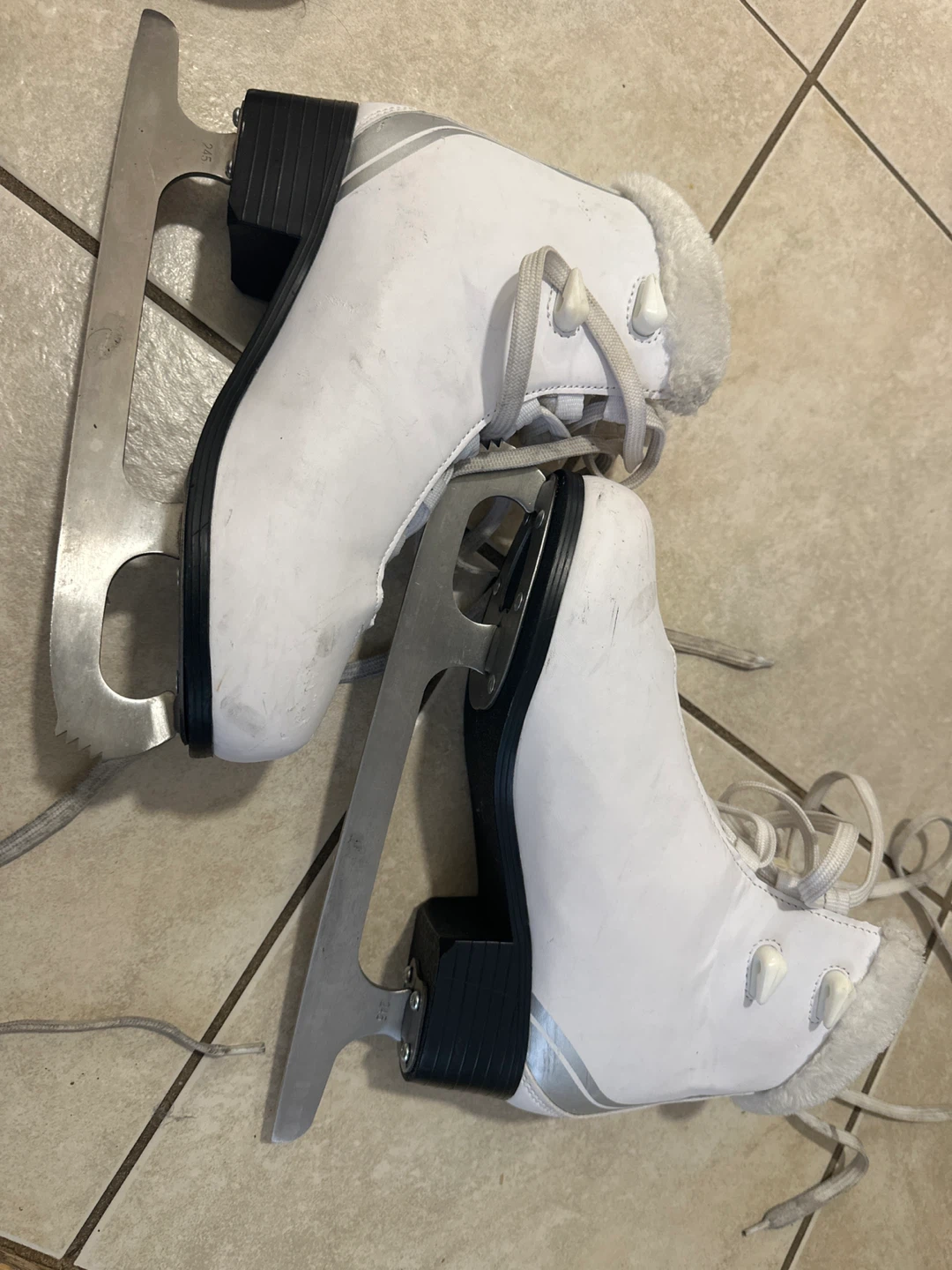 White Figure Skates - Size 6