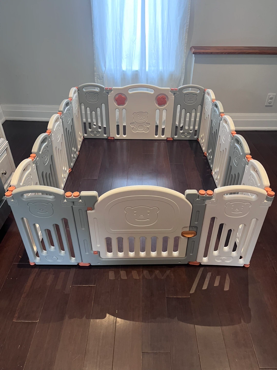 Costway Baby Playpen with Gate and Teddy Bear Design