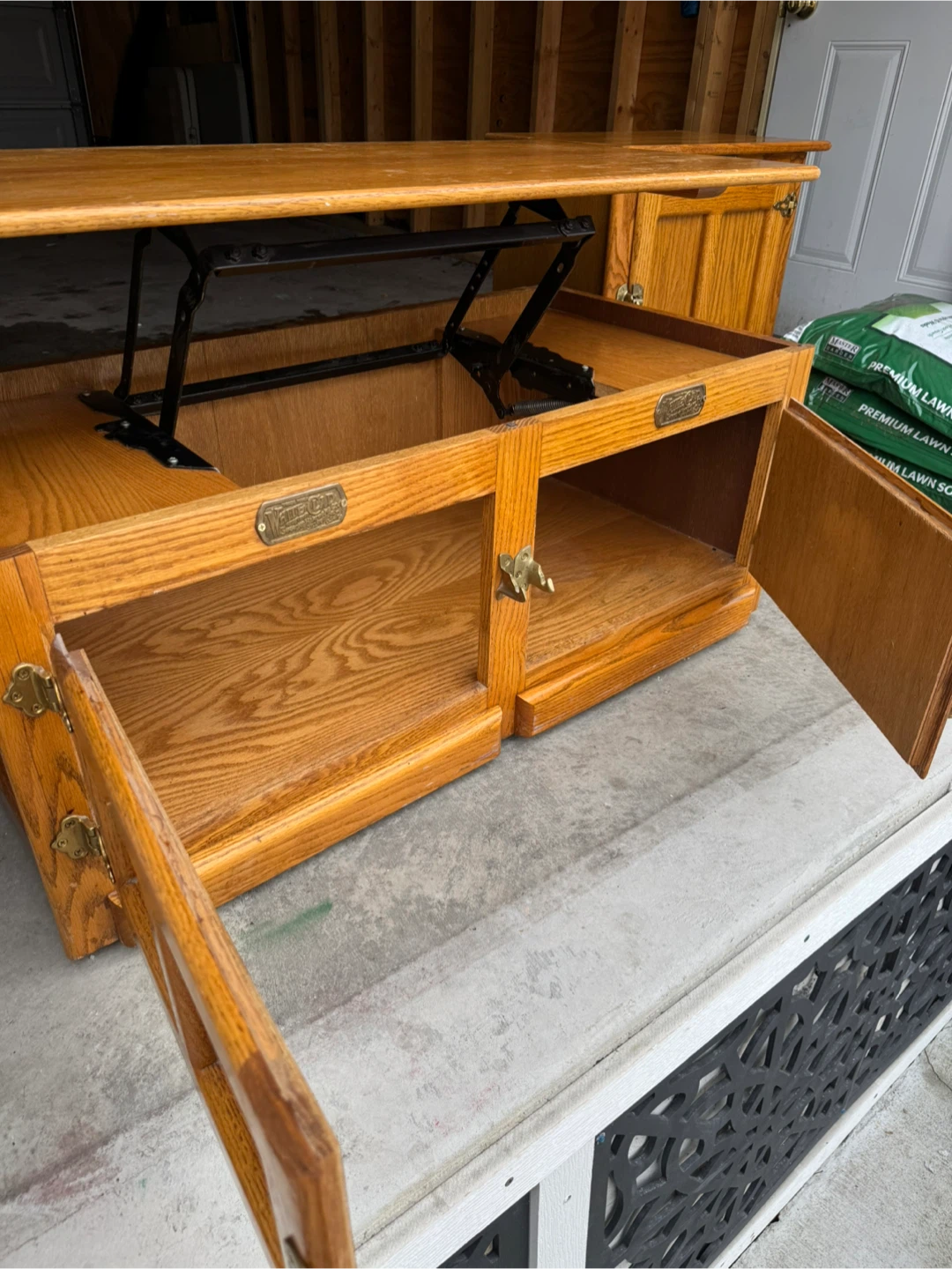 Coffee table with Lift Top and nightstand - photo 2