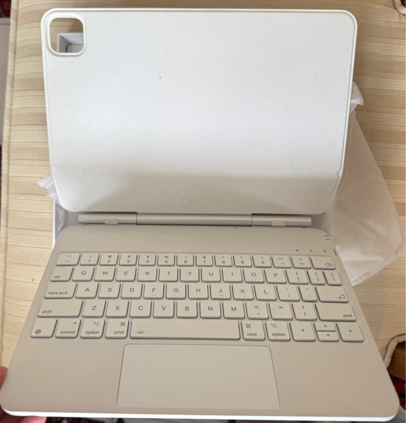 Magic Keyboard Case for iPad Pro 11" / Air 11" - photo 2