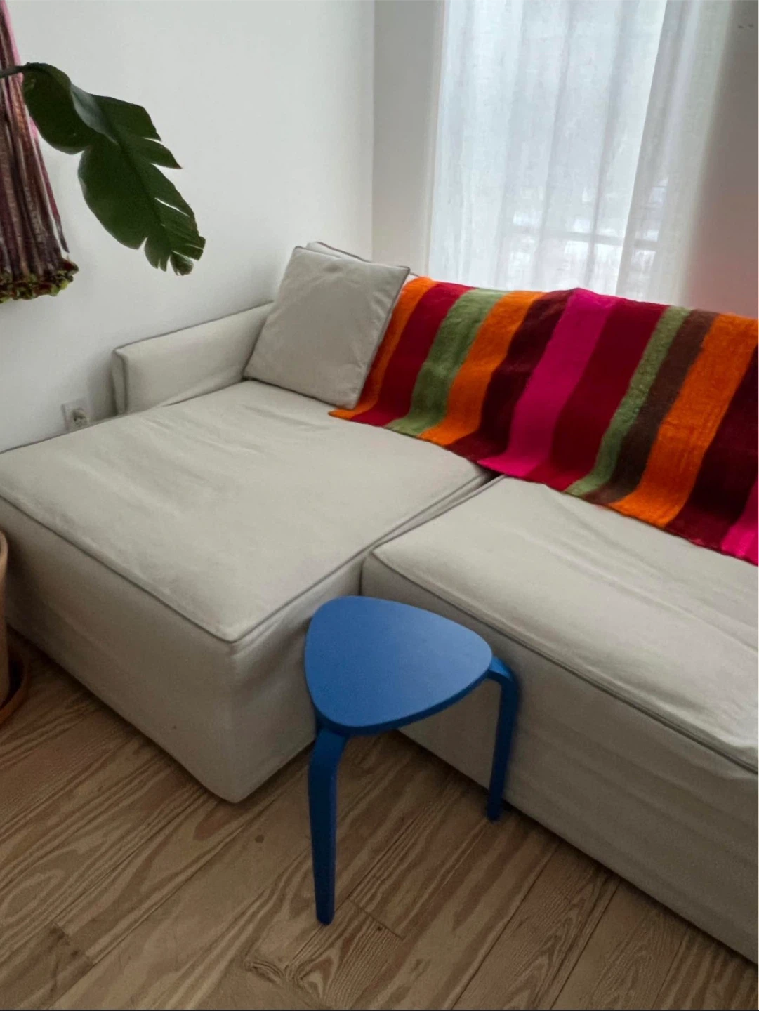 Crate & Barrel Sectional Sofa— Free Delivery Available 🚛💚 - photo 2
