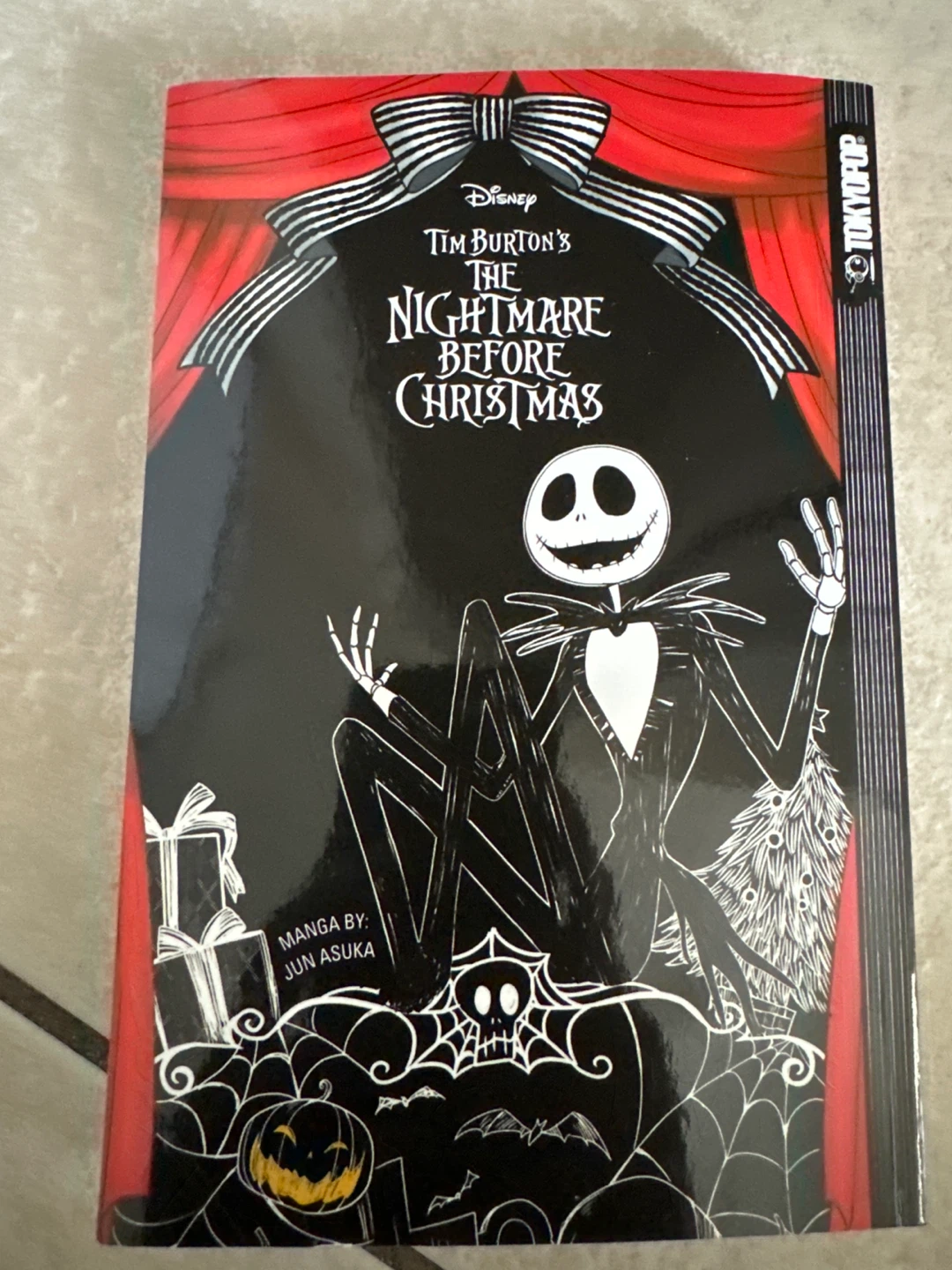Disney Tim Burton's The Nightmare Before Christmas Manga - photo 2