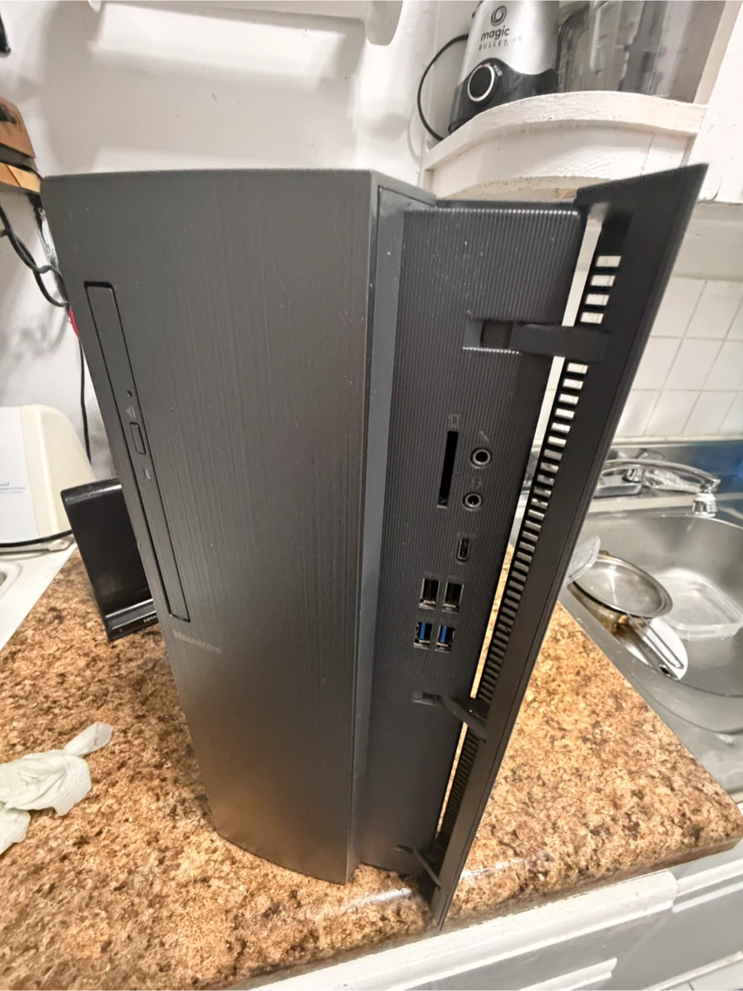 Lenovo Ideacentre Desktop with Intel Core i5 (8th Gen) - photo 4