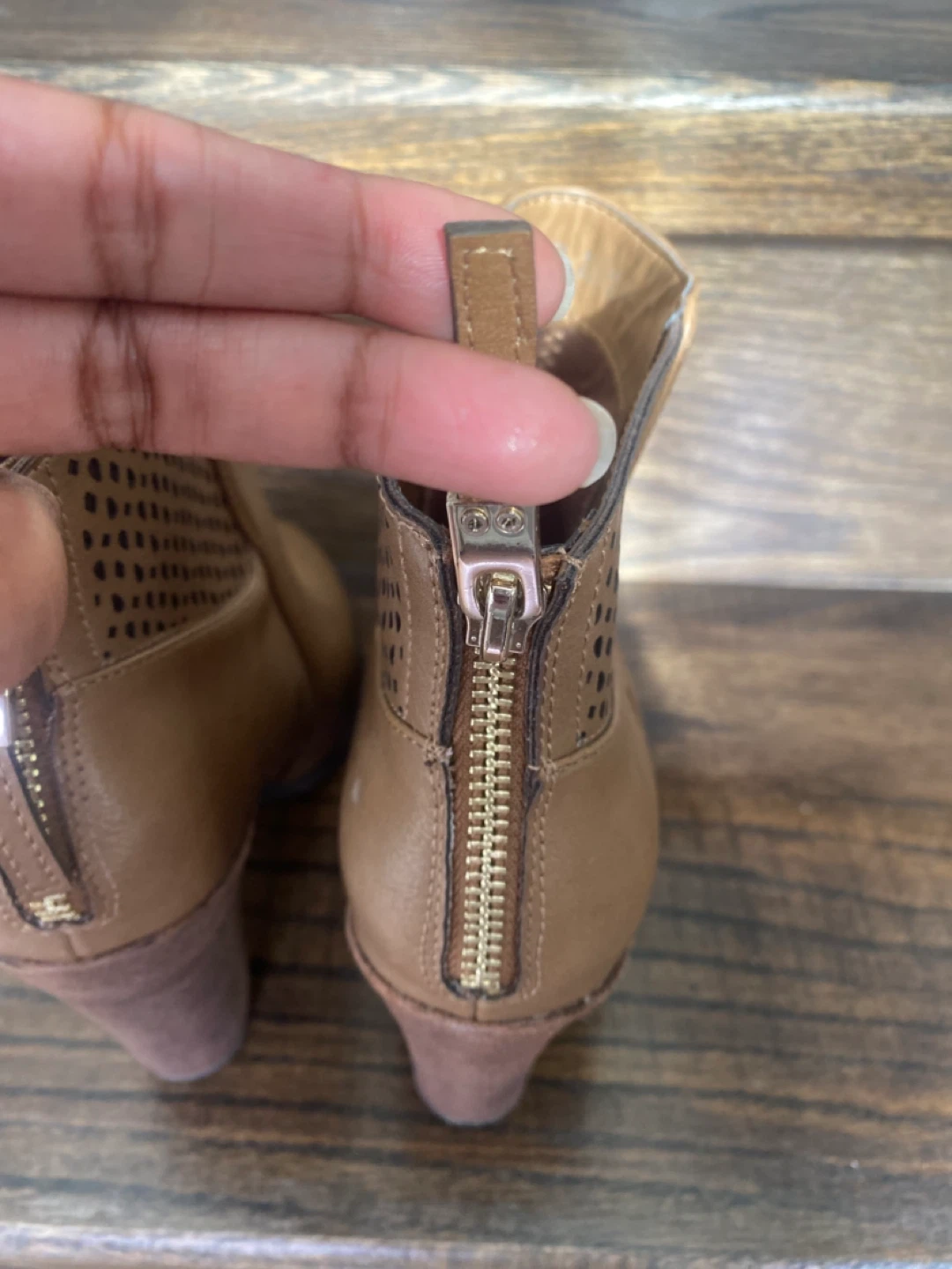 Chic Tan ankle boots with block heels - size US 6.5 - photo 5