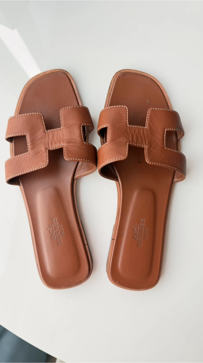 Hermès Izmir Leather Sandals - Brown